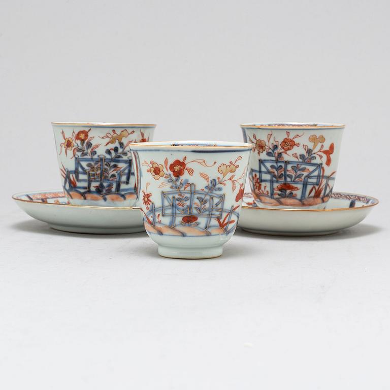 A set of three cups with two stands, Qing dynasty, 18th Century.