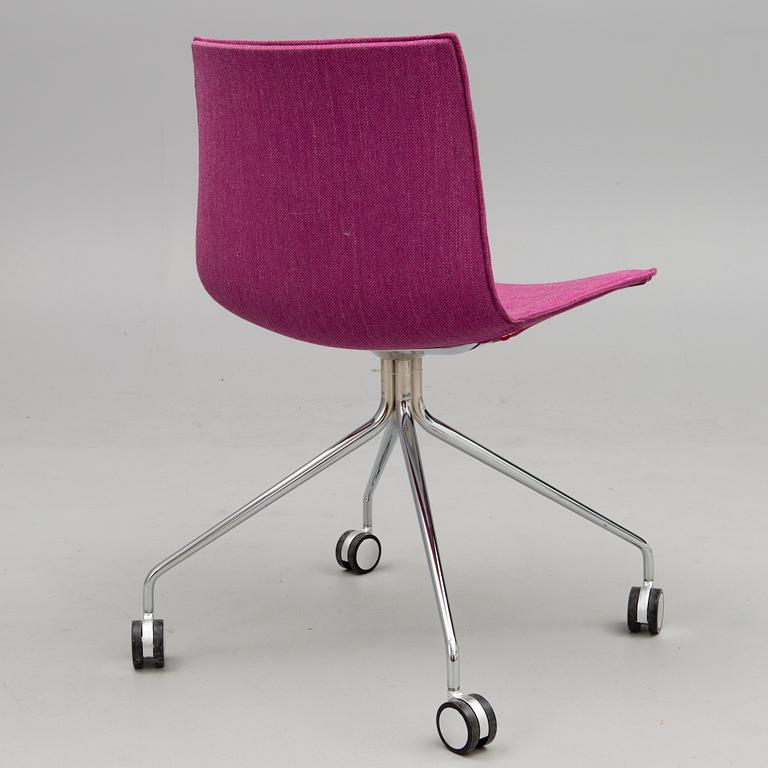A Italian 21st century 'Catifa 46-Trestle fixed' desk chair for Arper by Lievore Altherr Molina.