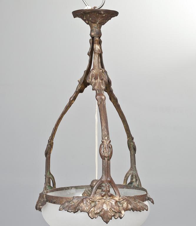 TAKLAMPA, Böhlmark, jugend, 1900-talets början. Höjd 78 cm.