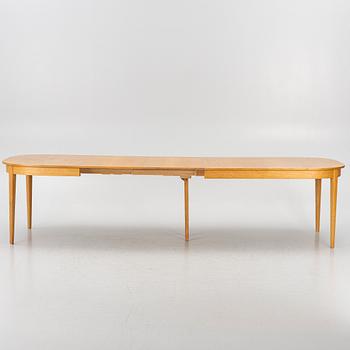 Carl Malmsten, Dining table with 6 chairs, “Ambassadör”, second half of the 20th century.