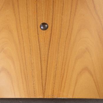 Sori Yanagi, pall, ”Butterfly”, Tendo Mokko, Japan.