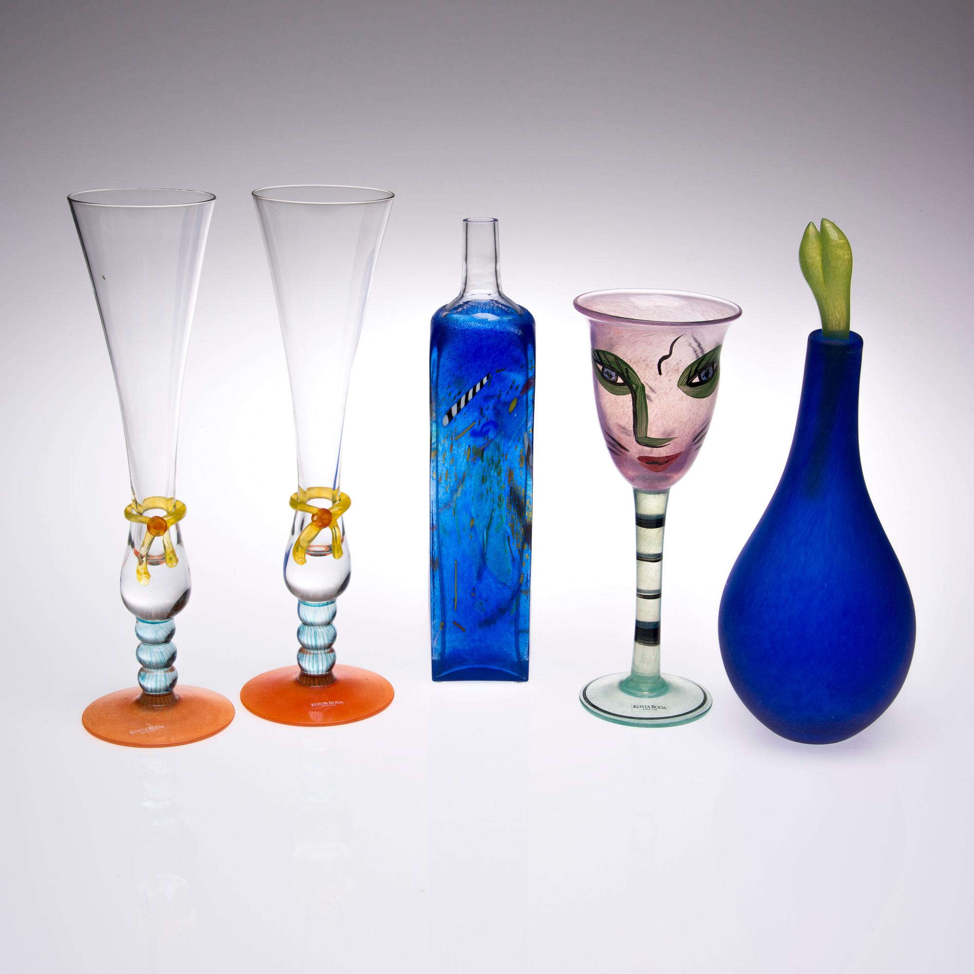 ETT PARTI GLAS, 5 delar, Kosta Boda 1900-talets slut.