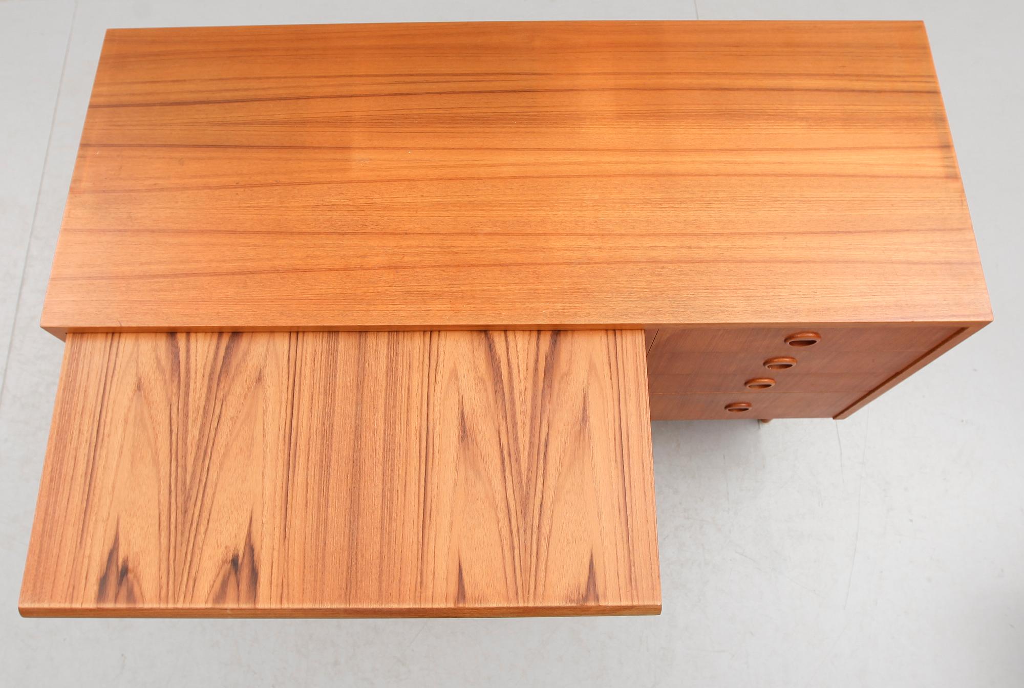 SIDEBOARD, 1900-talets andra hälft.