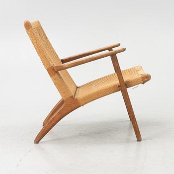 Hans J Wegner, a 'CH 25', Carl Hansen & Søn Møbelfabrik, Odense, Denmark.