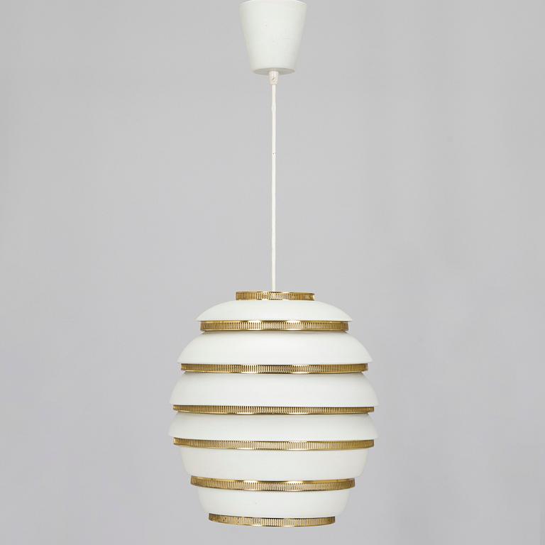Alvar Aalto, a pendant lamp A332, 'Beehive' for Valaistustyö.