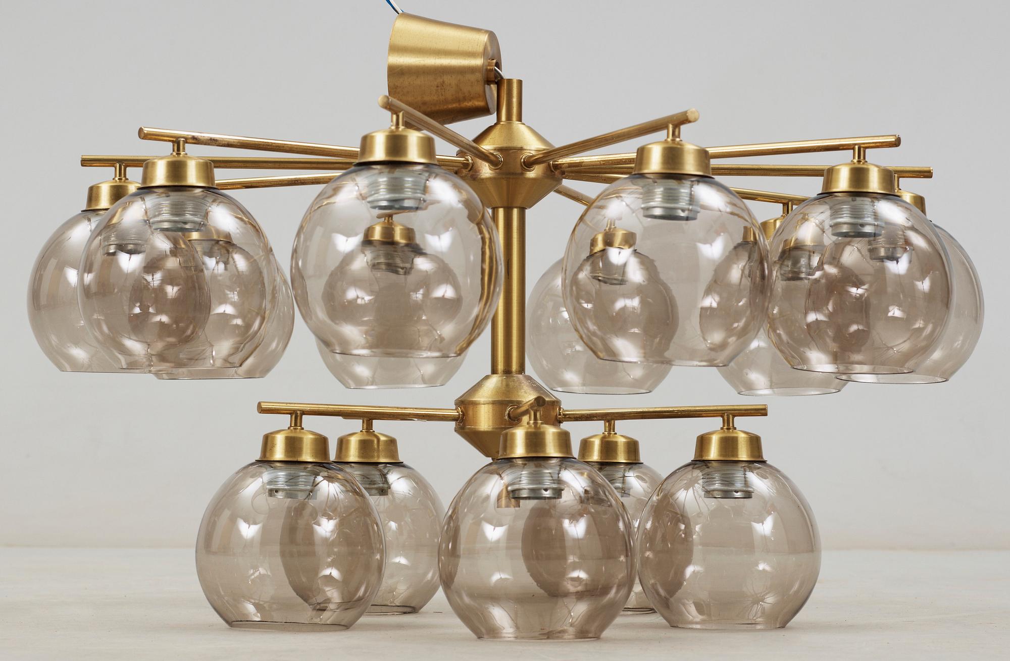 TAKLAMPA, möjligen Hans-Agne Jacobsson, 1900-talets andra hälft. Höjd ca 245cm.