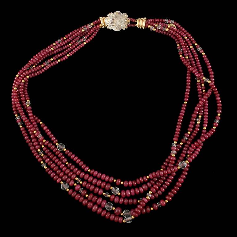 COLLIER, med rubiner, bergkristaller och 18K guld.