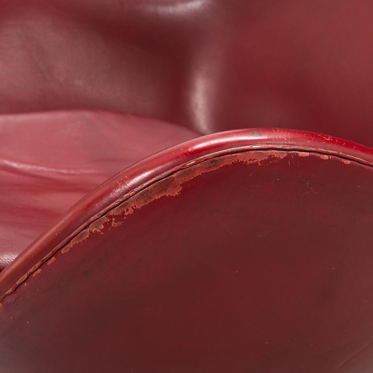 Arne Jacobsen, fåtölj, "Ägget/ The Egg Chair", Arne Jacobsen, Fritz Hansen, Danmark 2003.