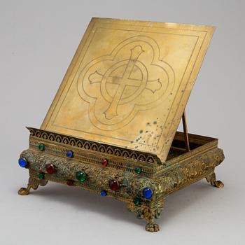 BOKSTÄLL, mässing, 1800-talets andra hälft.