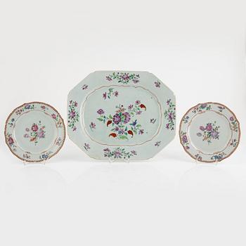 A Famille Rose serving dish and a pair of plates, China, Qianlong (1736-95).