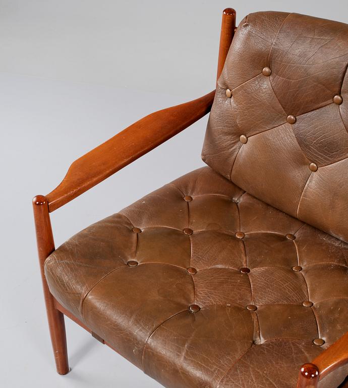 FÅTÖLJER, ett par, "Läckö", Ingemar Thillmark för OPE, 1900-talets andra hälft.