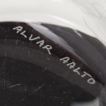 Alvar Aalto, vas, modell 3032, signerad Alvar Aalto.