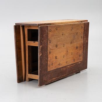 Drop-leaf table, 19th century.