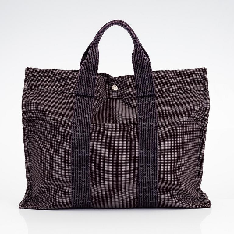 Hermès, A 'Fourre Tout' bag.