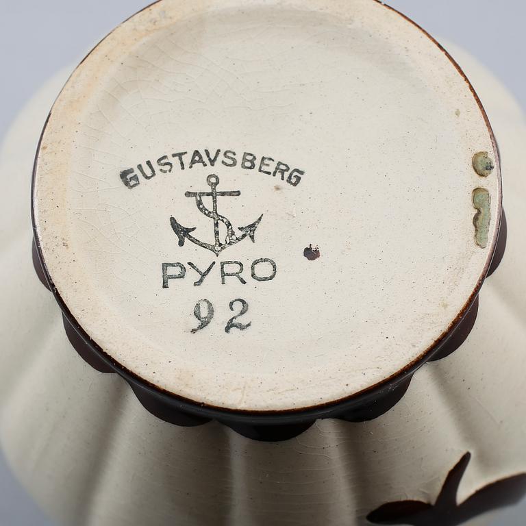 BURKAR, 16 st, porslin, "Pyro Brun", Wilhelm Kåge, Gustavsberg.
