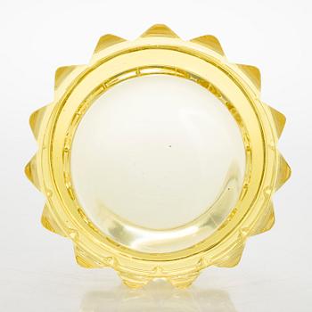 Aimo Okkolin, a 'Serpentine' 6577 bowl signed Aimo Okkolin Riihimäen Lasi Oy.