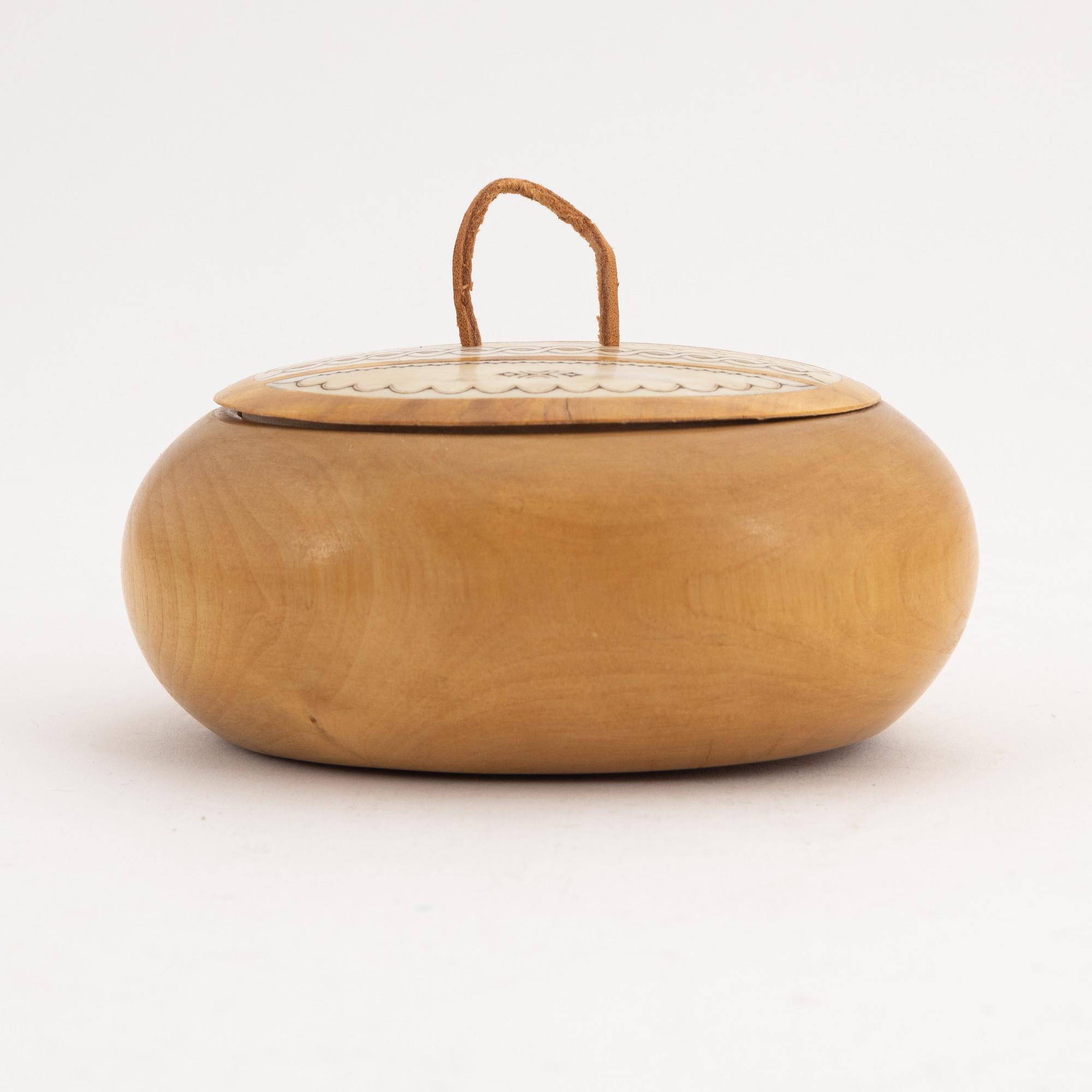 A birch box by Thore Sunna, before 1964, signed.