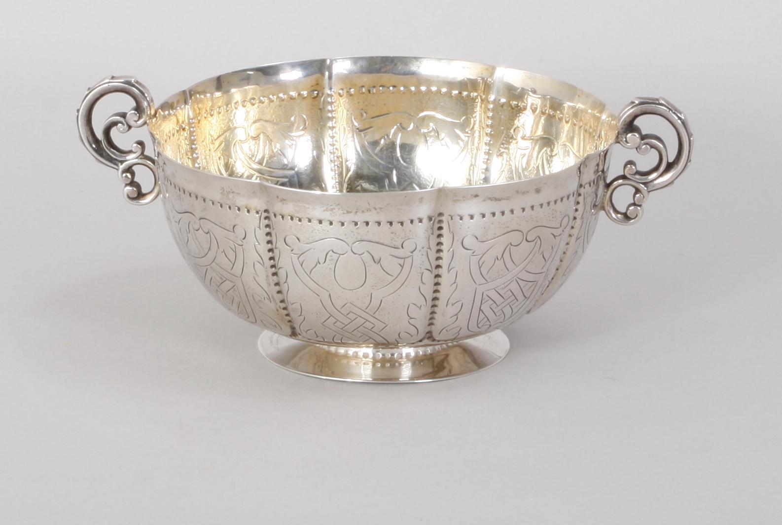 BRÄNNVINSKÅL, silver, Stockholm 1954.