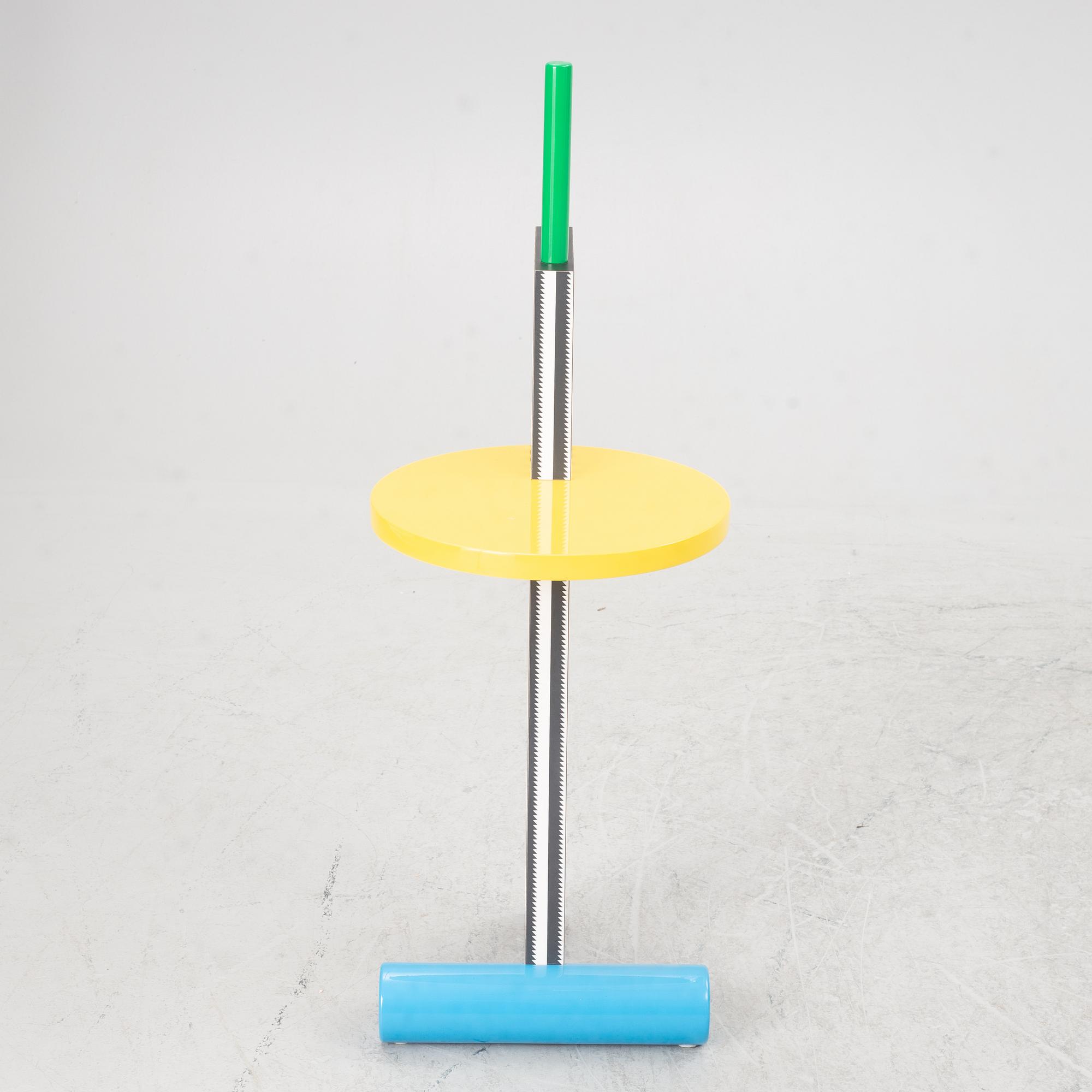 Michele De Lucchi, sidobord, "Flamingo", Memphis, Milano.