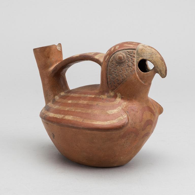 A PRE COLUMBIAN CERAMIC VESSEL, PERU.