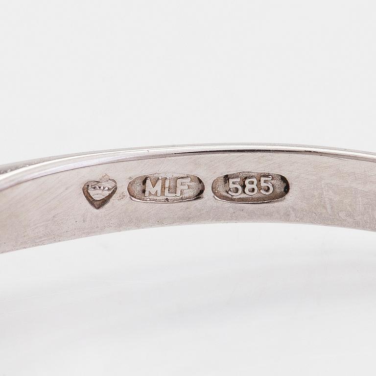 Ring, solitär, 14K vitguld med briljantslipad diamant ca 0.49 ct. Morris Lindblom & Co, Åbo.