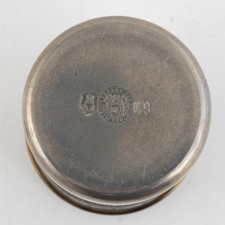 Estrid Ericson & Nils Fougstedt, a pewter lidded jar, Firma Svenskt Tenn, model "A 1485", Stockholm 1959.