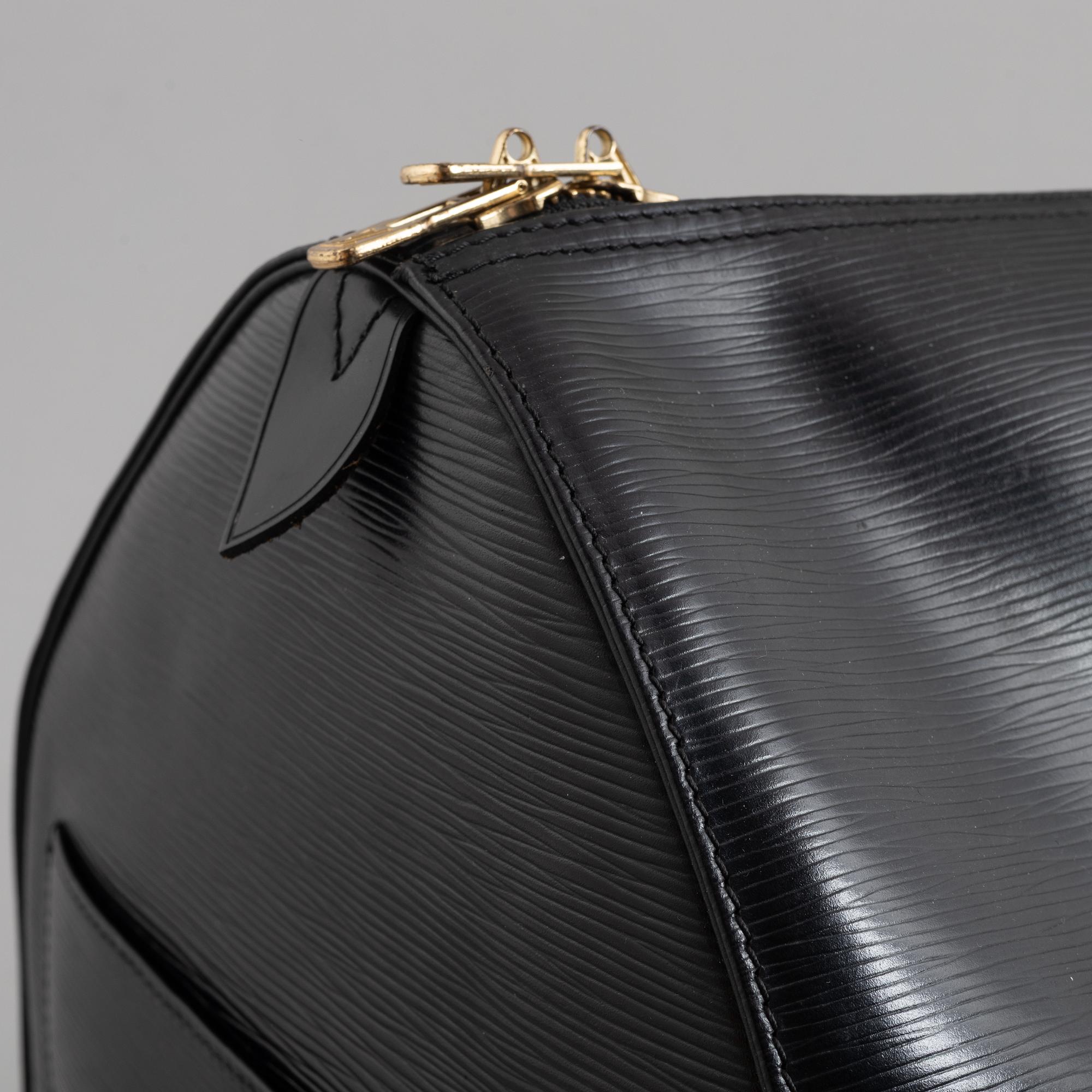 Louis Vuitton, weekend bag, "Keepall epi 60", 1989.