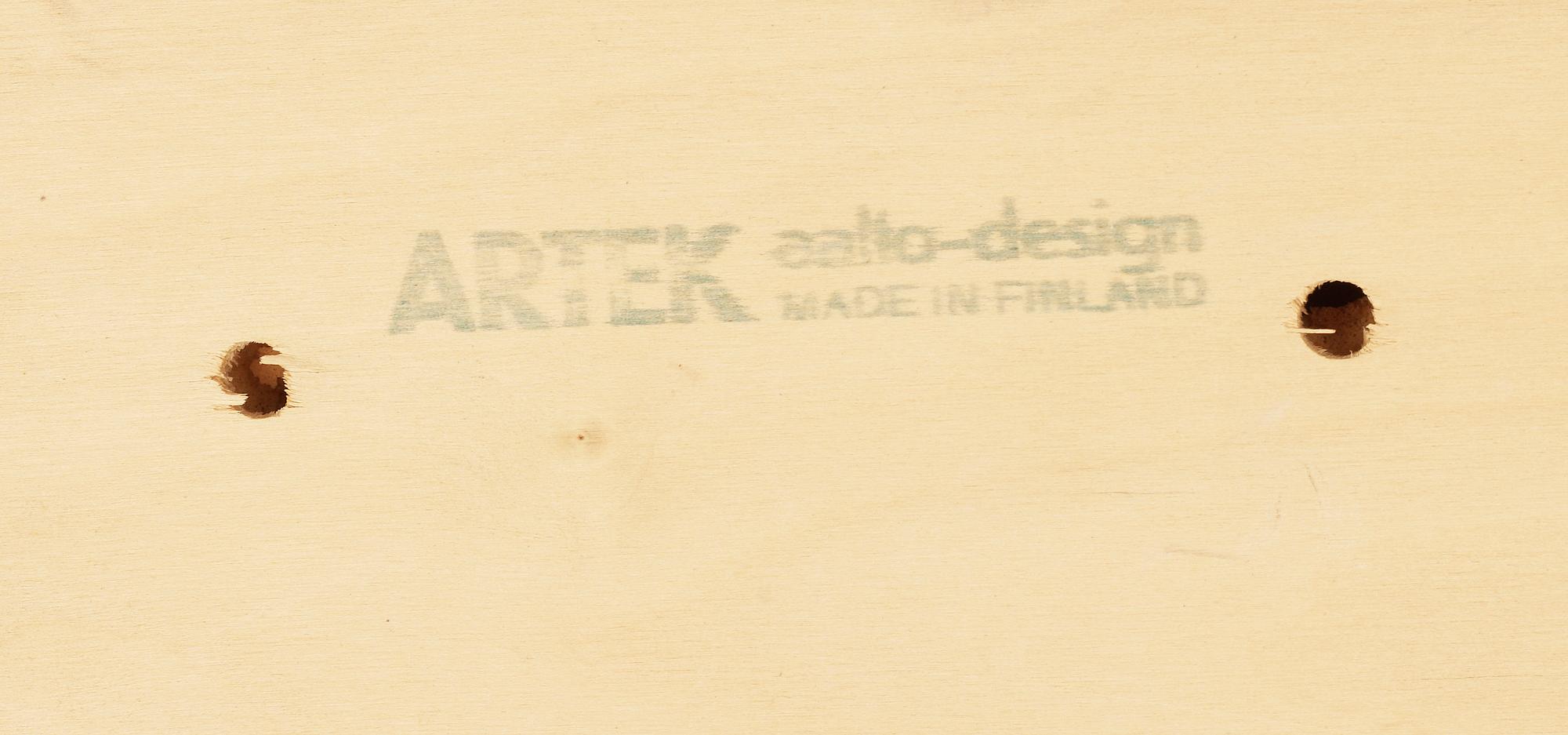 KARMSTOLAR, ett par, Alvar Aalto, för Artek.