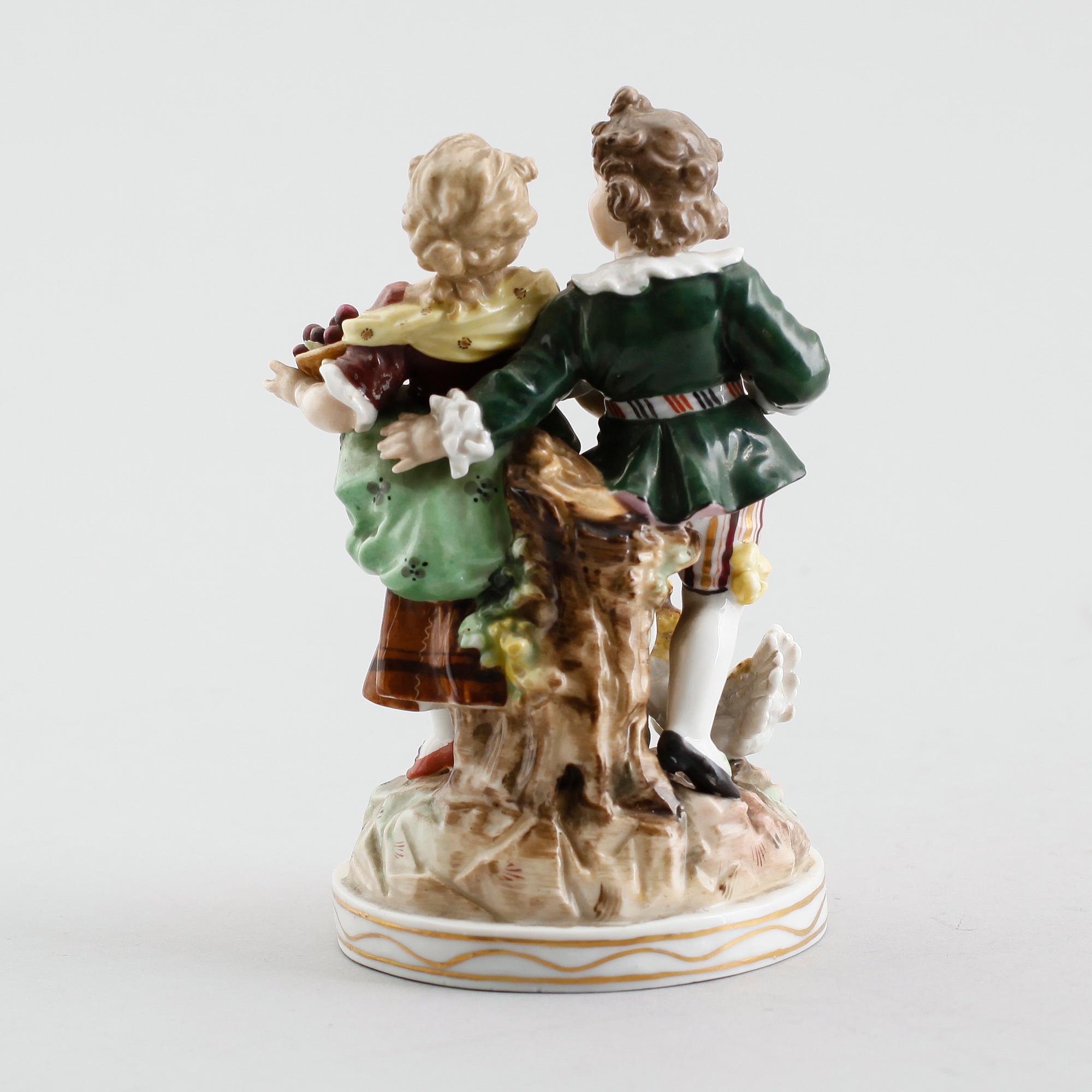 FIGURGRUPP, porslin, Volkstedt-Rudolfstadt, 1900-talets första hälft.