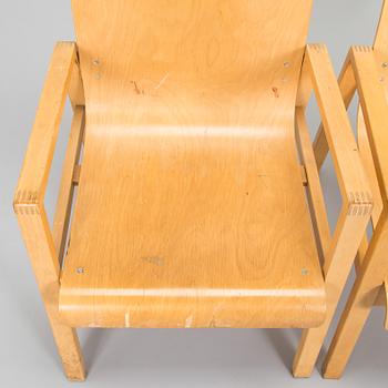 Alvar Aalto, A pair of 1970s armchairs model 403 for Artek.