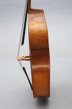 KONTRABAS, 1900-tal.