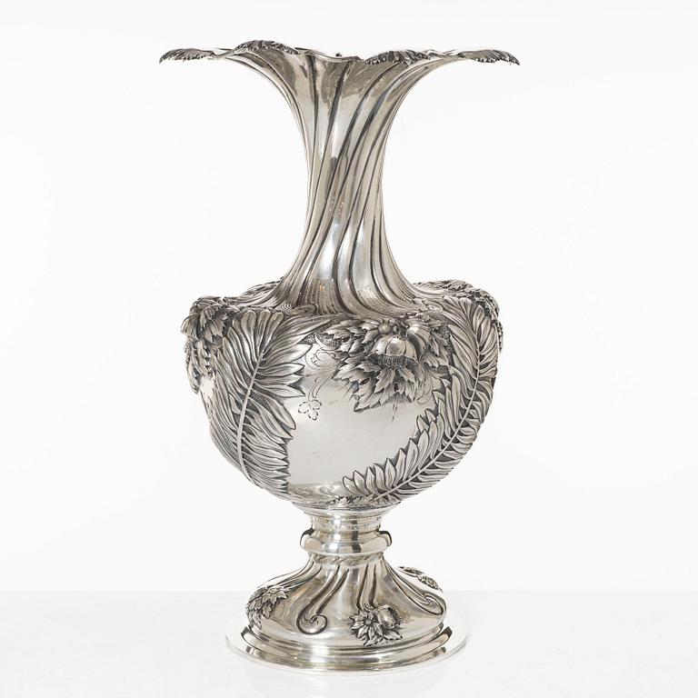 Presentation vase, silver, 20th century.