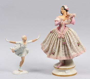 FIGURINER, 2 st. Porslin, bl a Tyskland.