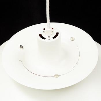 Poul Henningsen, taklampa, "PH5", Louis Poulsen, Danmark.