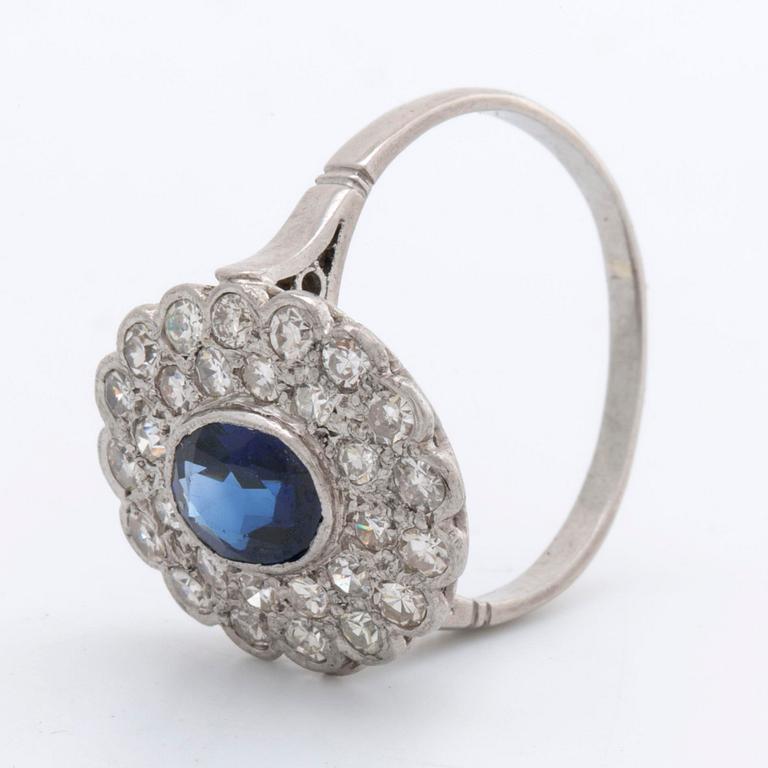 SAPPHIRE RING, platinum, 1 sapphire approx 1,20 ct and single-cut diamonds approx 0,45 ct.