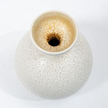 Rörstrand, two vases, Gunnar Nylund and Carl-Harry Stålhane.