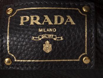 VÄSKA, Prada.