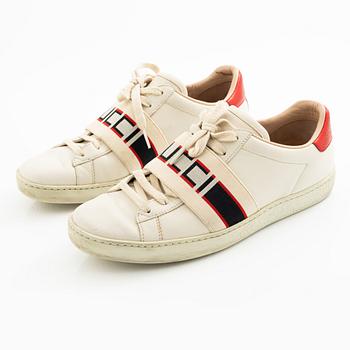 Gucci, sneakers, storlek 38.
