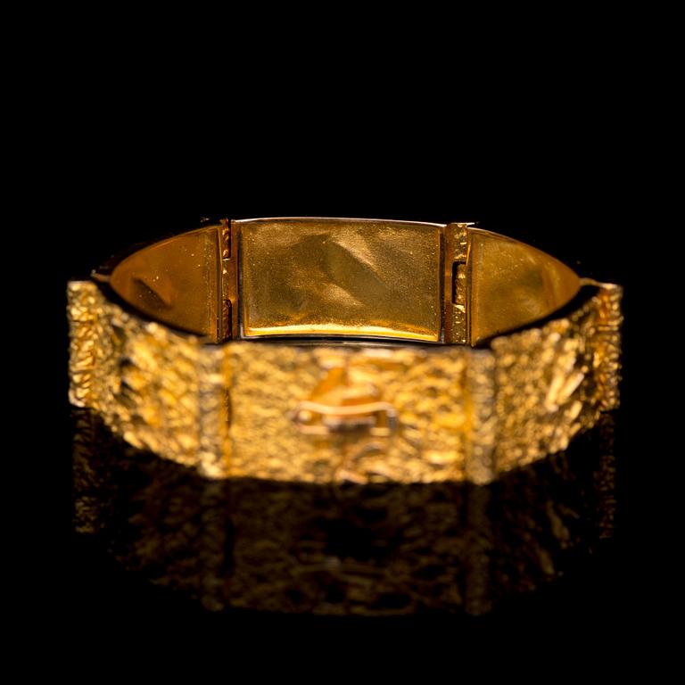 A BJÖRN WECKSTRÖM BRACELET, "Velvet clouds", 14K gold. Lapponia 1972.