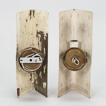 Paavo Tynell, A pair of mid-20th century '10330' wall lamps for Taito, Finland.