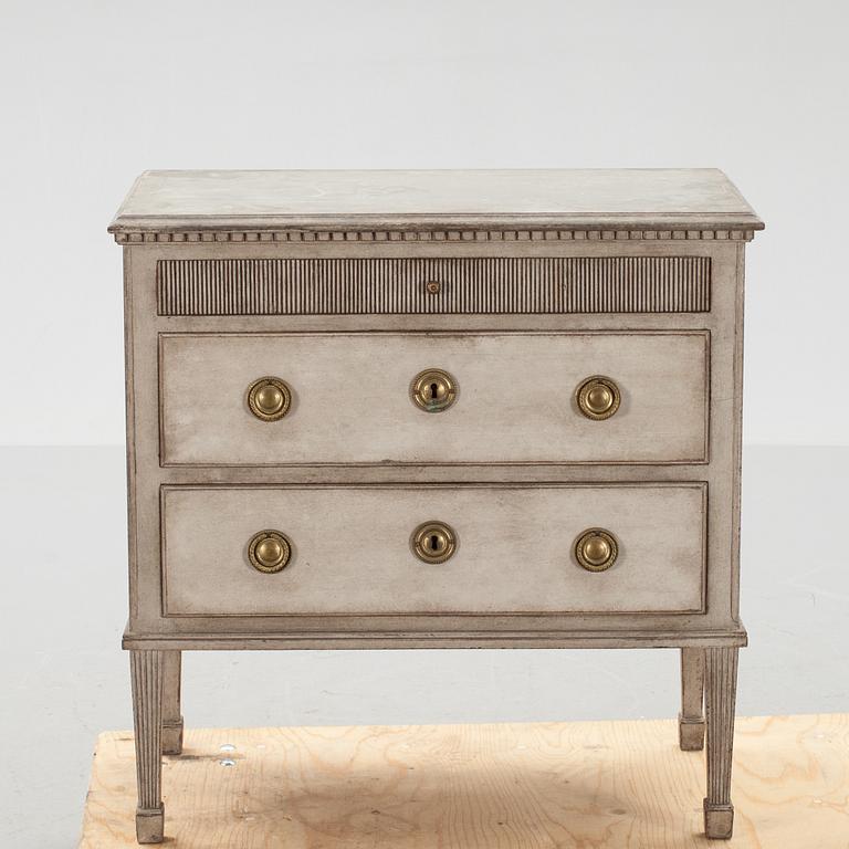 BYRÅ, Louis XVI-stil, 1900-talets början.