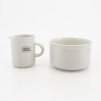 Signe Persson-Melin, a nine pcs "Härd" stoneware tea service 1970s from Höganäs.