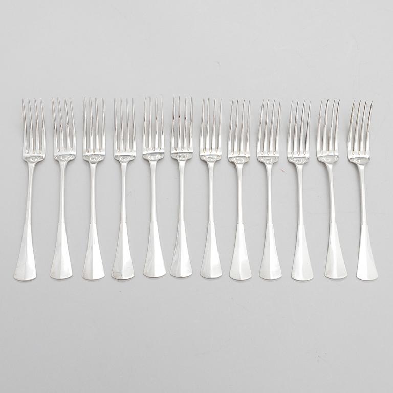 A 24-piece set of Latzko silver cutlery, Pest, Austro-Hungarian Empire 1878-1922.