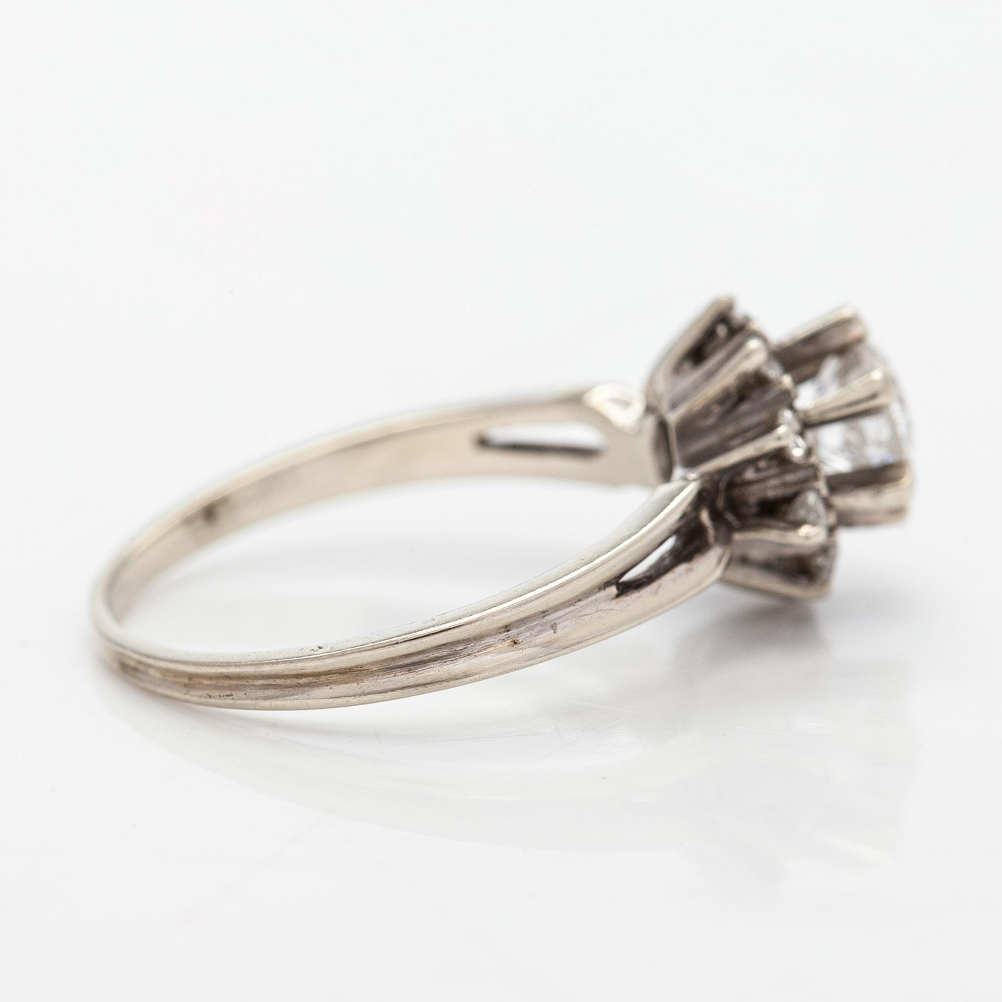 Sormus, briljantti- ja 8/8-hiotut timantit, 18K valkokultaa.