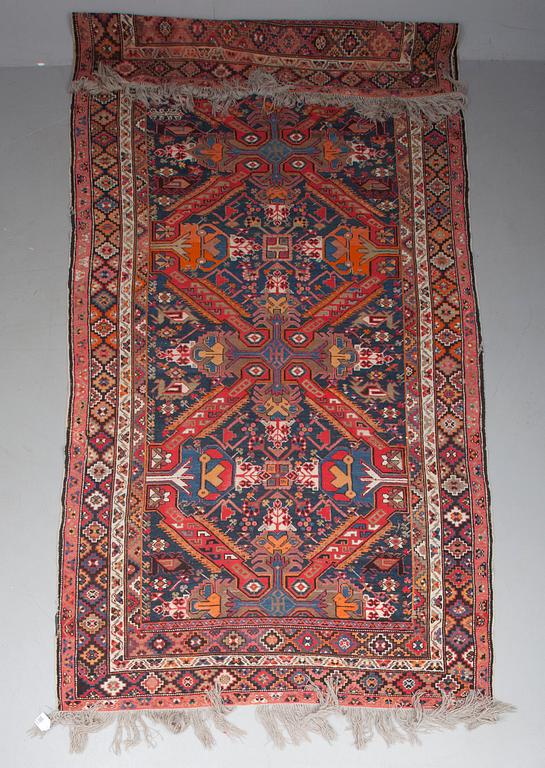 GALLERIMATTA, Persien, antik. 330x170 cm.