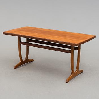 A mid 20th century coffee table.