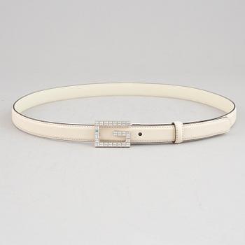 Gucci, a white leather belt, size 90 36.