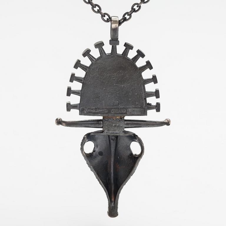 Jorma Laine, A silver necklace "Ox head". Turun Hopea, Turku.