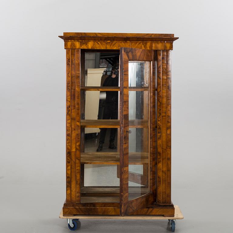 A BIEDERMEIER VITRINE.