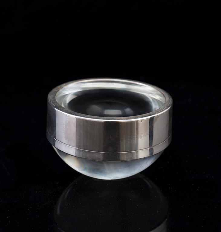 FÖRSTORINGSGLAS, med silverinfattning, 1900-tal.